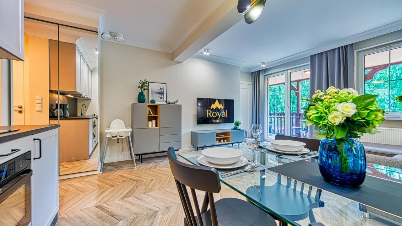 Apartamenty Centrum - Wyszynskiego 9 By Royal Aparts Świeradów-Zdrój Exteriér fotografie