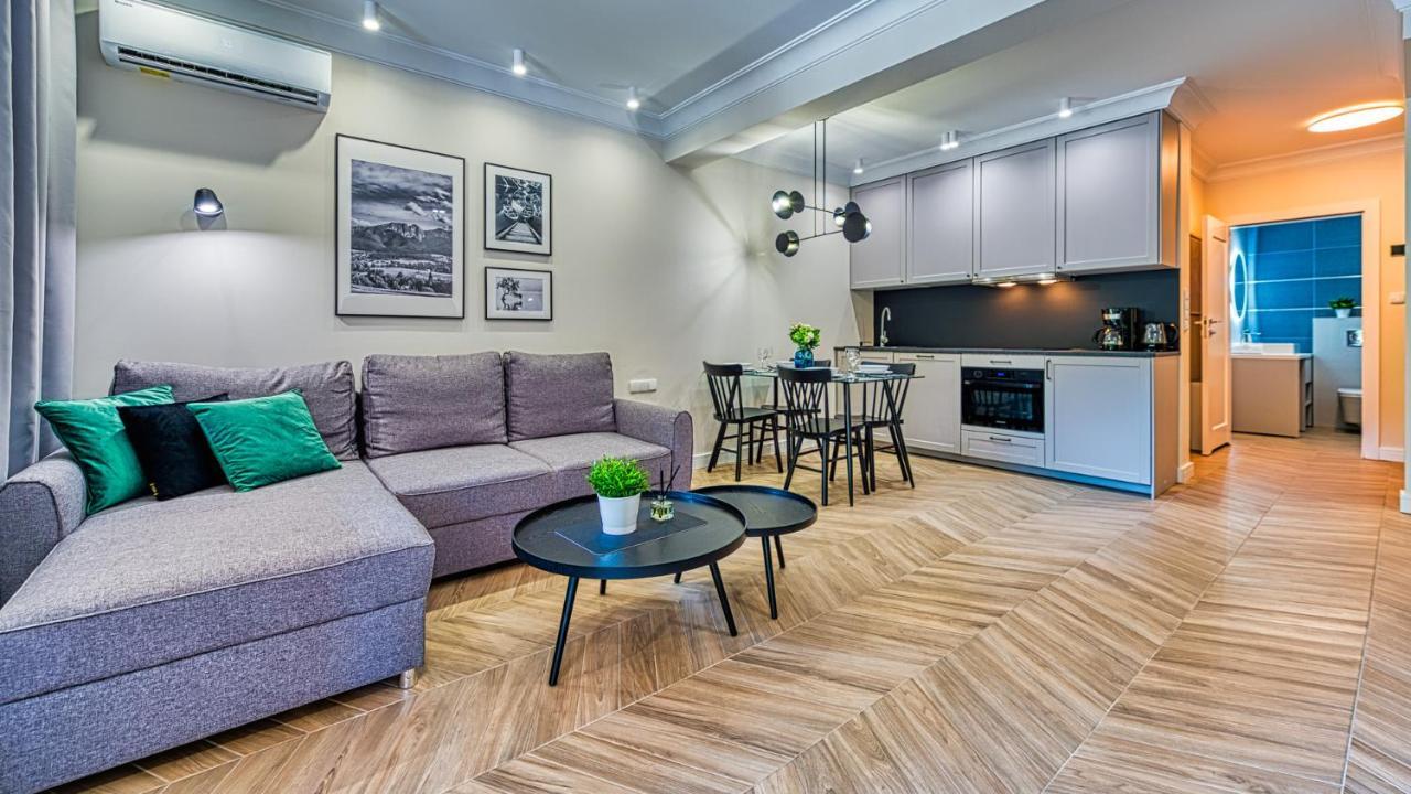 Apartamenty Centrum - Wyszynskiego 9 By Royal Aparts Świeradów-Zdrój Exteriér fotografie