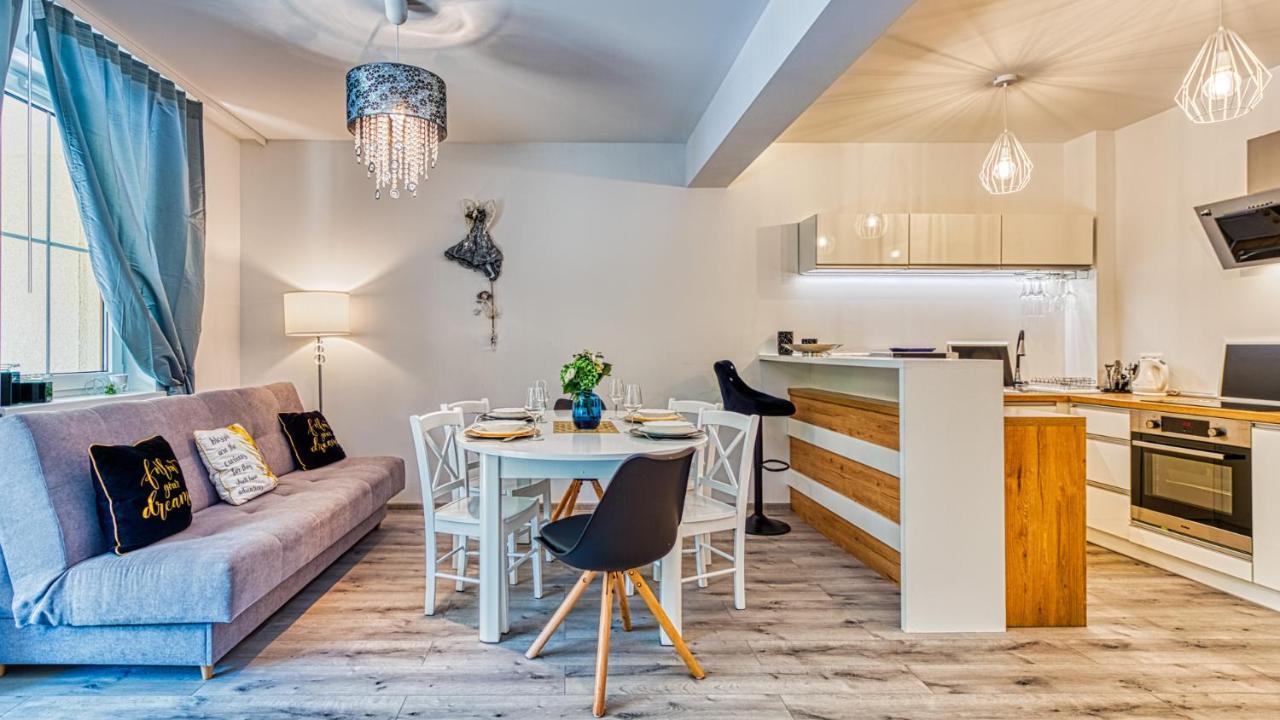 Apartamenty Centrum - Wyszynskiego 9 By Royal Aparts Świeradów-Zdrój Exteriér fotografie