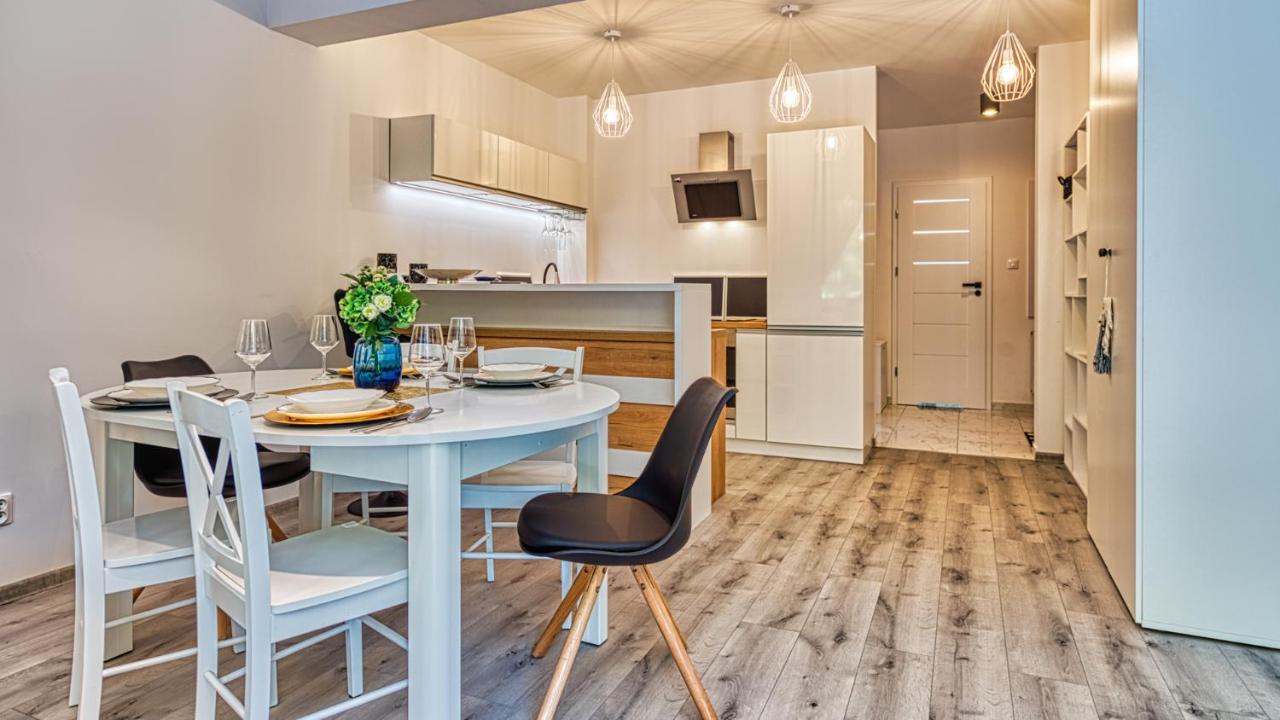 Apartamenty Centrum - Wyszynskiego 9 By Royal Aparts Świeradów-Zdrój Exteriér fotografie